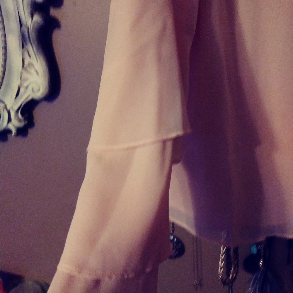 Ladies top - Picture 3 of 3